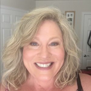 Meet your Posher, Briana